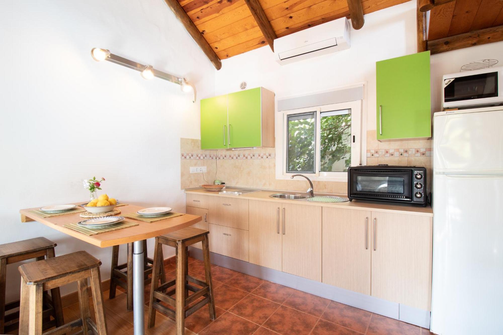 Karma House Guest House กาซาเรส ภายนอก รูปภาพ
