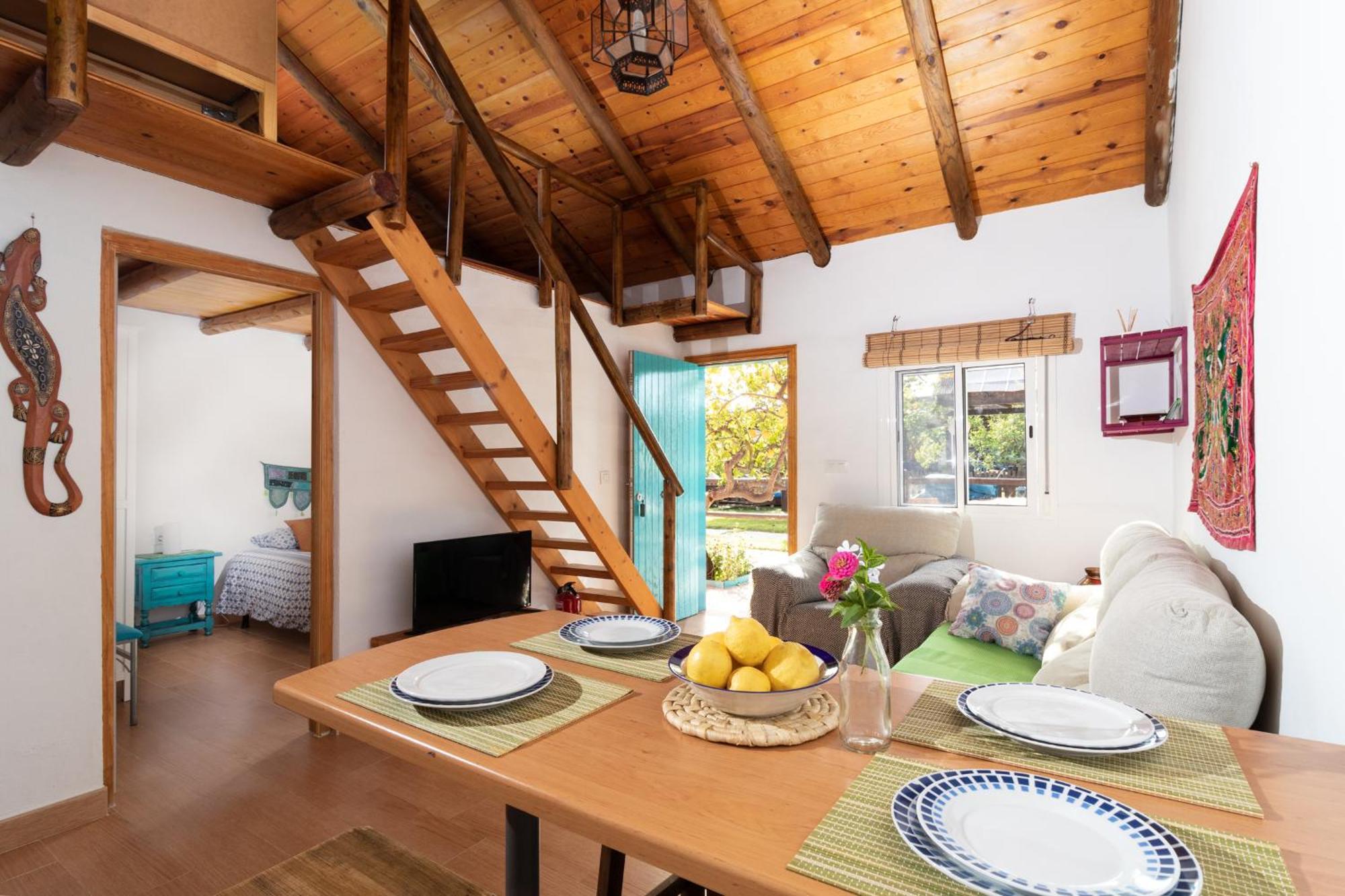 Karma House Guest House กาซาเรส ภายนอก รูปภาพ